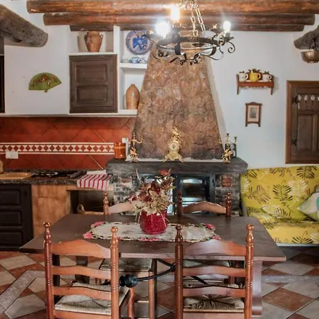 Holiday home Complejo Rural Rosa Del Gamonal